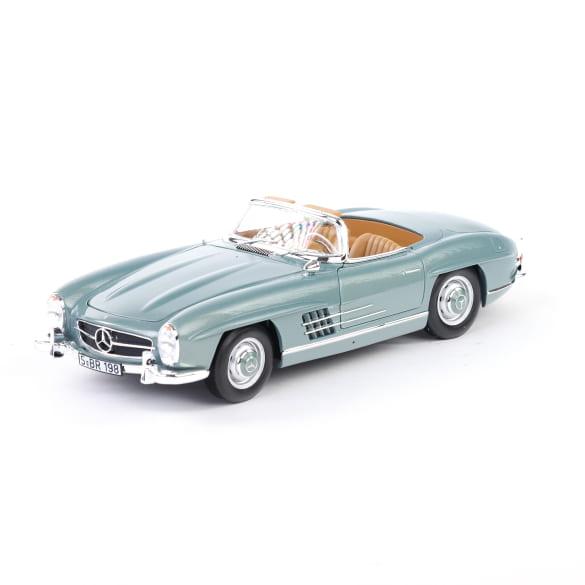 Mercedes-Benz 1:18 model car 300 SL Roadster W198 II B66040715 Review
