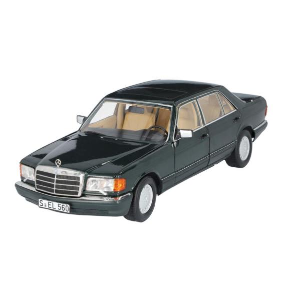 Mercedes-Benz 1:18 Model Car 560 SEL V126 malachite green B66040682 Review