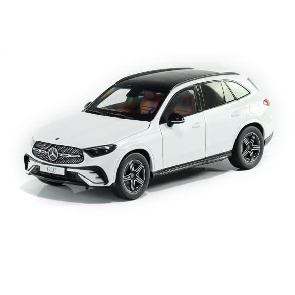 Mercedes-Benz 1:18 model car GLC X254 SUV AMG-Line opalite white bright B66960648 Review