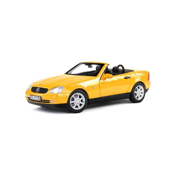 Mercedes-Benz 1:18 Model Car SLK 200 Roadster R170 yellowstone B66040713 Review