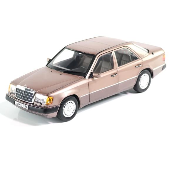 Mercedes-Benz 1:18 scale model car 230 E-Class W124 sedan Tulipwood B66040697 Review
