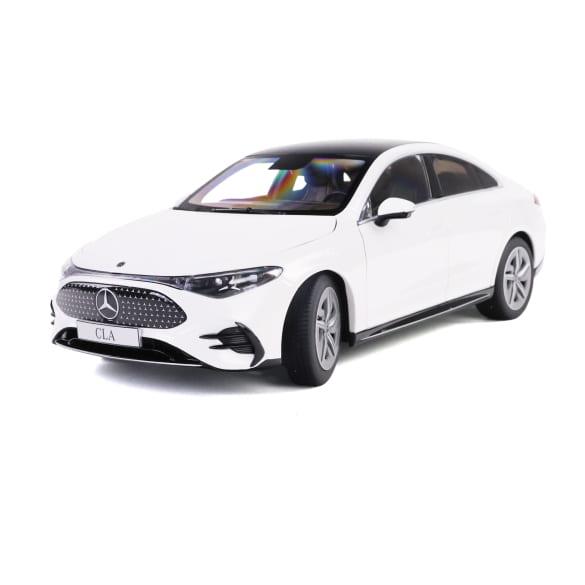 Mercedes-Benz 1:18 scale model car CLA C174 polar white B66960843 Review