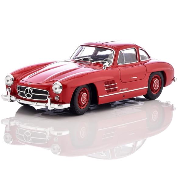 Mercedes-Benz 1:24 model car 300 SL W198 gull-wing door red B66056164 Review