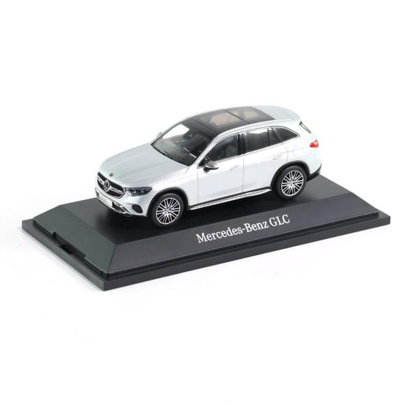 Mercedes-Benz 1:43 Model car GLC SUV X254 Avantgarde hightechsilver B66960646 Review