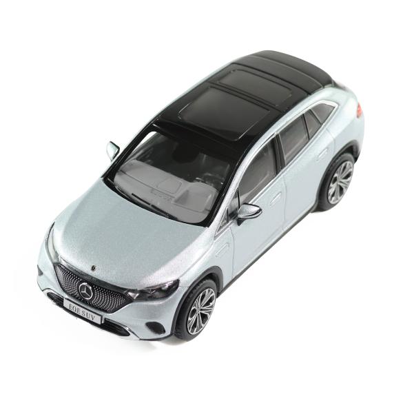 Mercedes-Benz 1:43 Model Car EQE SUV Electric Art Line X294 hightechsilver B66960834 Review