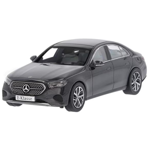 Mercedes-Benz 1:43 scale model car E-Class W214 sedan graphite grey B66961116 Review