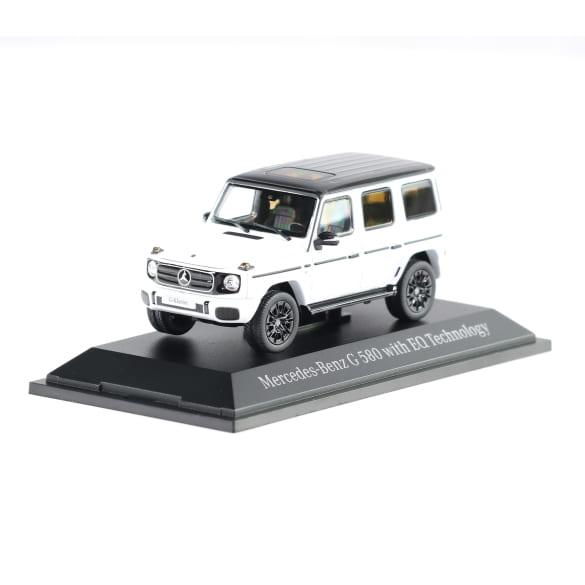 Mercedes-Benz 1:43 scale model car G-Class W465 opalite white bright EQ Technology B66960661 Review