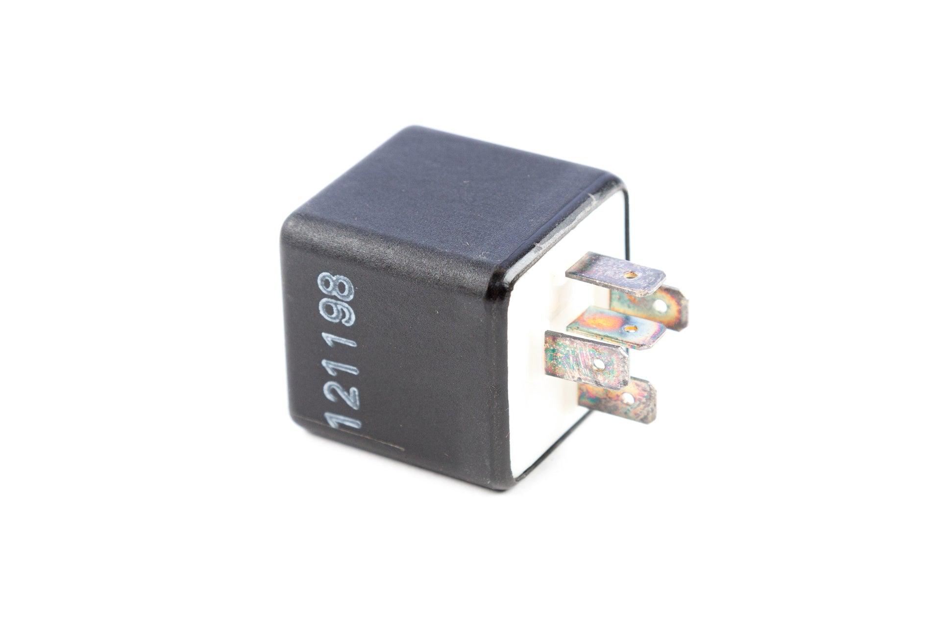 Mercedes-Benz Relay Declutching Start Unit A0015455405 Review
