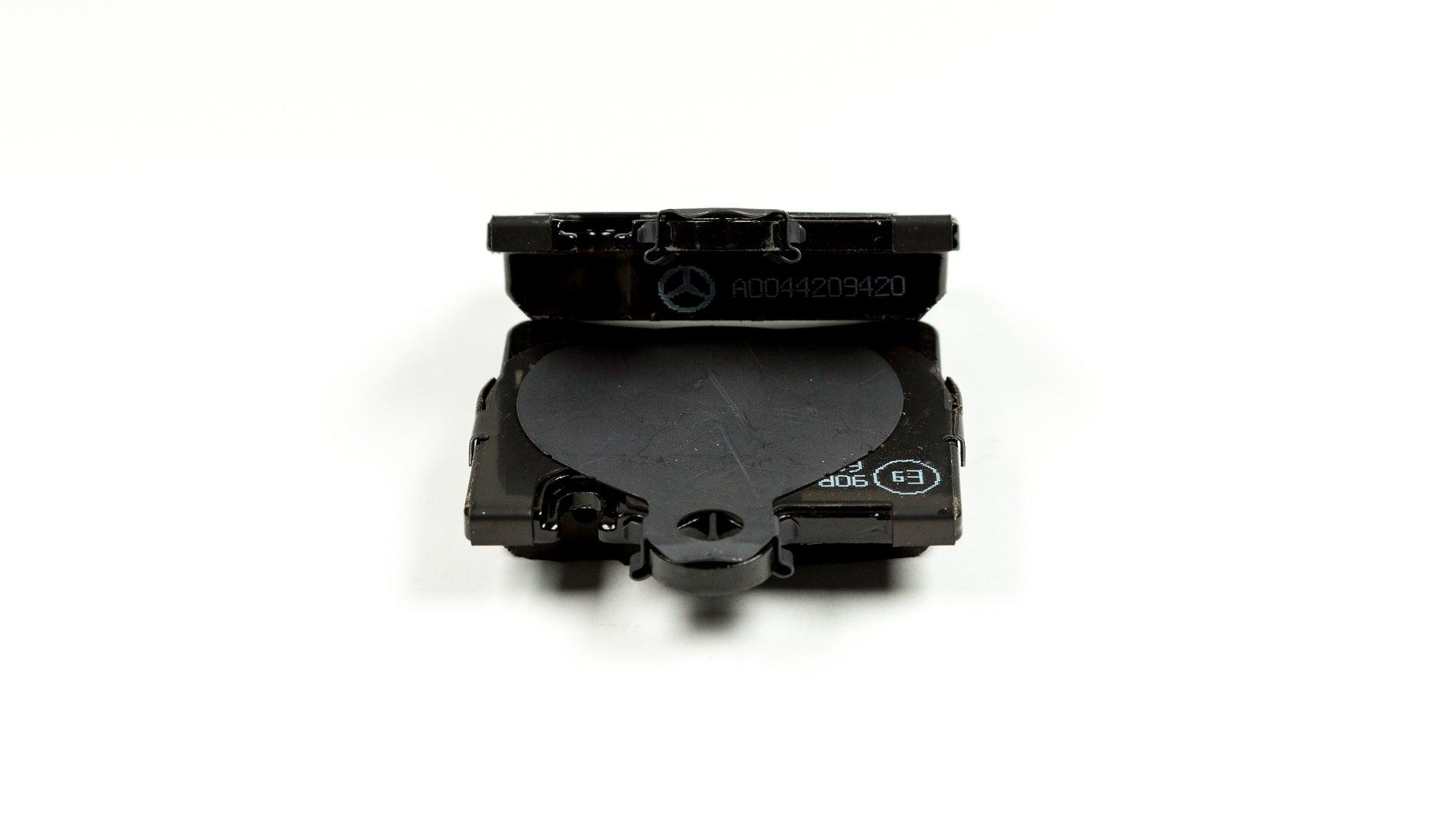 Mercedes-Benz Parts Kit, Brake Caliper Left,Less Lining A0044209420 Review