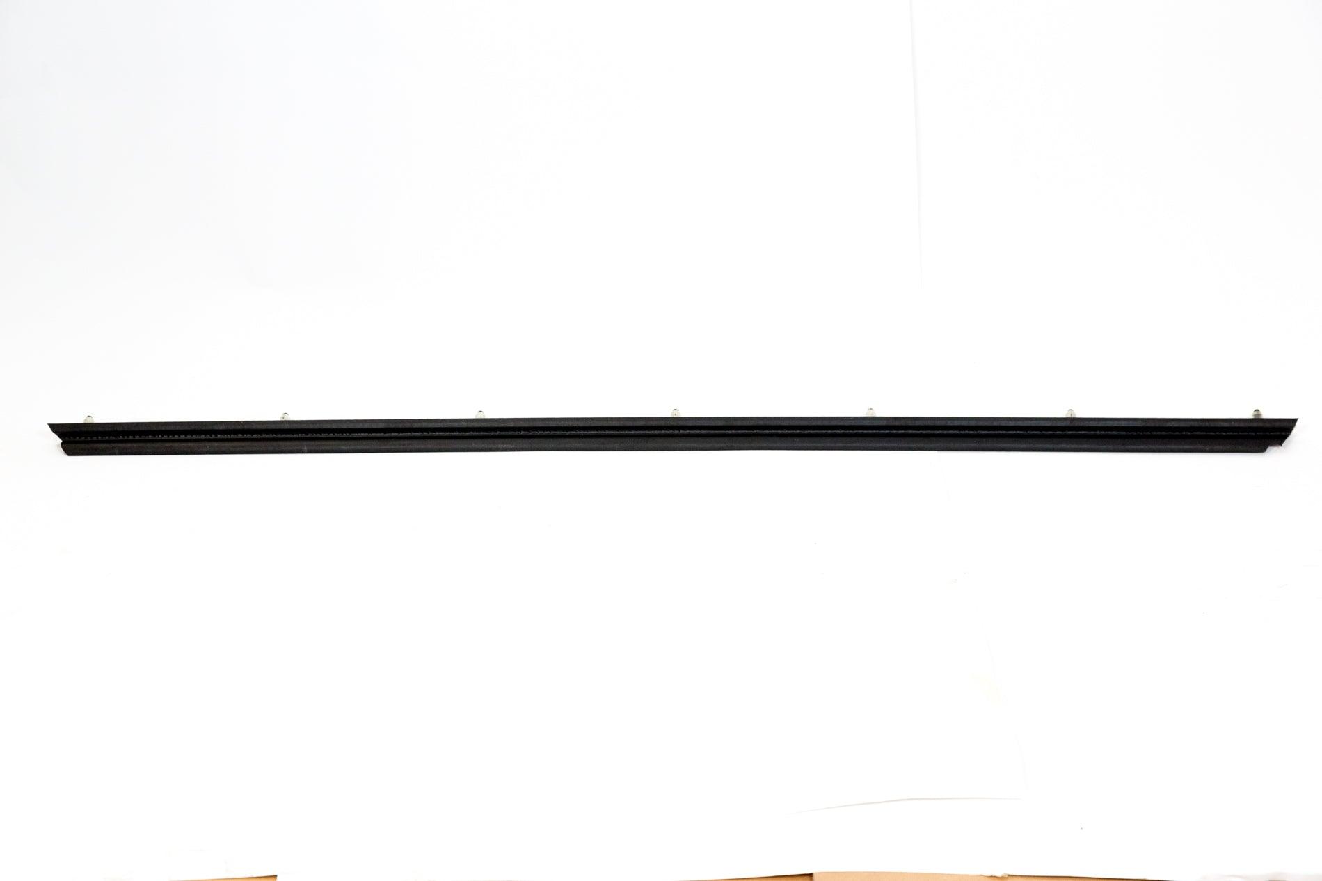 Mercedes-Benz Strip Right Bottom A1706901062 Review