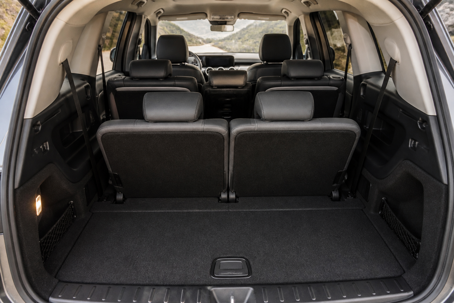 Mercedes GLB cargo practicality: seats, load floor, and third-row use