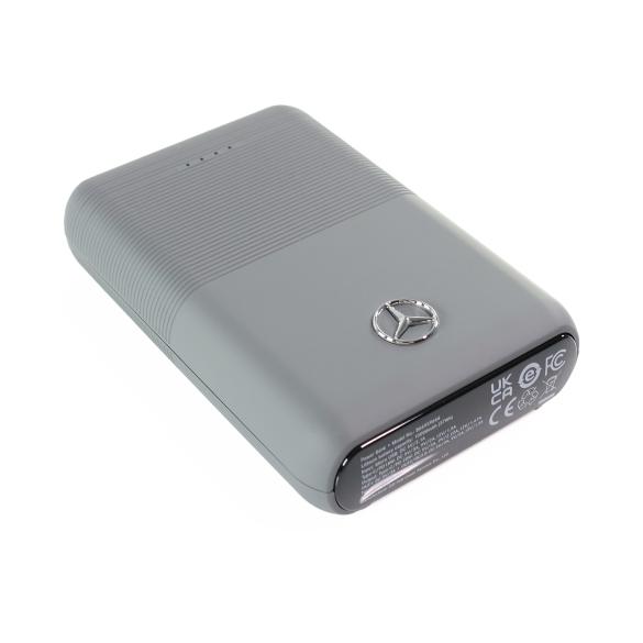 Mercedes-Benz Powerbank 10.000 mAh B66959666 Review