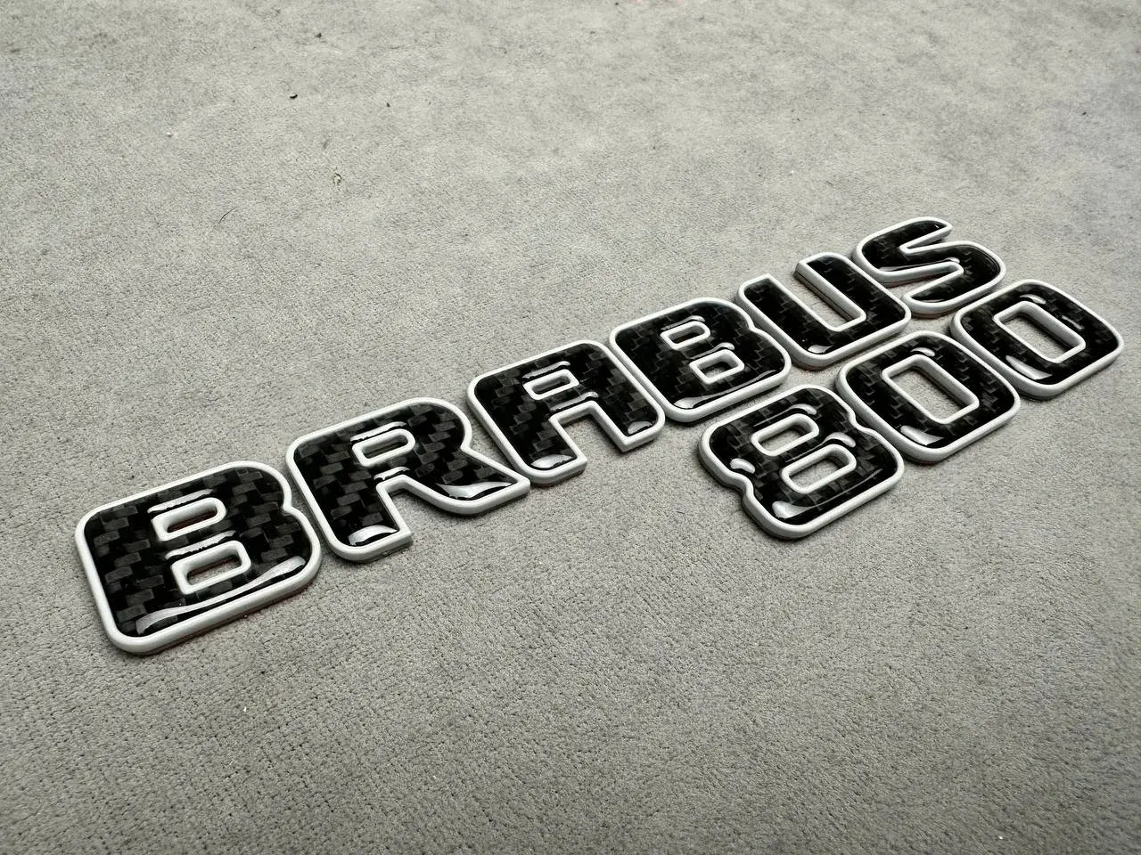 Tail emblem Brabus 800 Carbon Review TC-18806