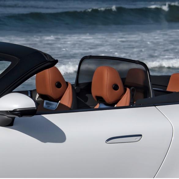 Mercedes-Benz wind deflector SL R232 A2328601800 Review