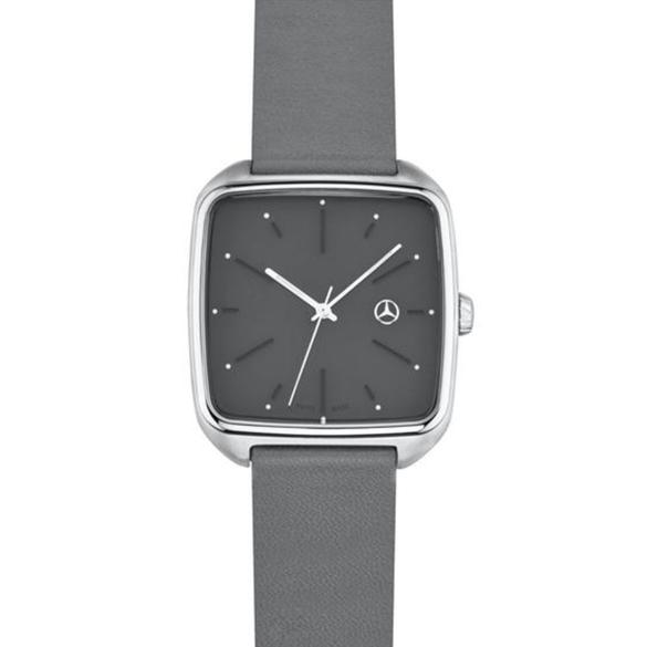 Mercedes-Benz Wristwatch stainless steel calfskin anthracite silver Collection B66959457 Review